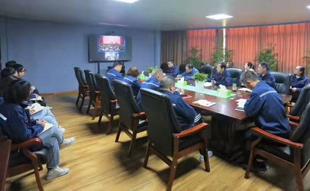 党史学习教育省委宣讲团宣讲报告会在德彩网集团举行