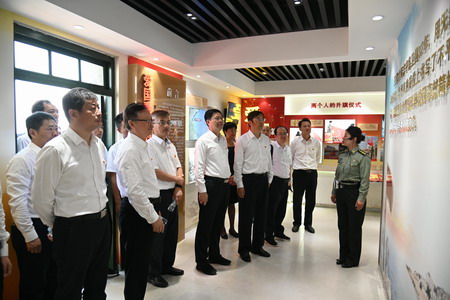 德彩网集团开展“传承红色基因 学习守岛精神”主题党日活动